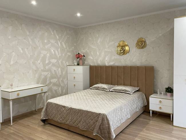 Стол туалетный Далли